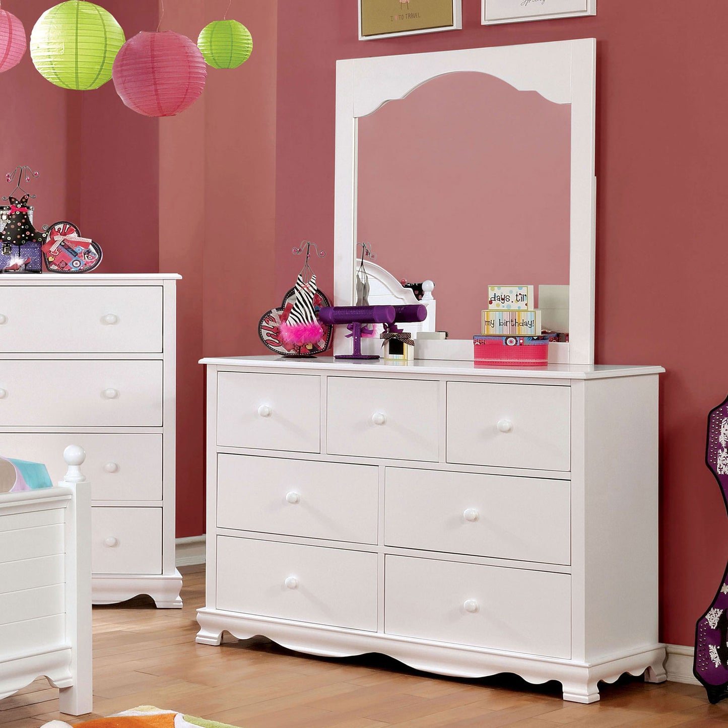 Furniture Of America DANI Dresser